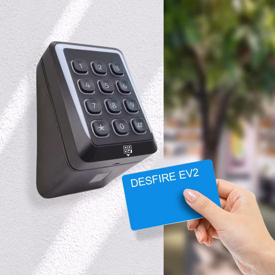 Escáner Wiegand de código de barras antivandálico Código Qr inalámbrico Lector Osdp RFID UHF de larga distancia a prueba de agua